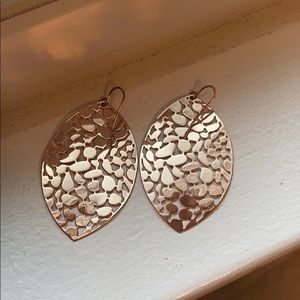 Rose gold Leaf shaped earings